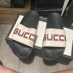 Used Gucci flip flops sandals US 10